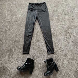 Leather leggings
